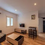 Apartamento Turísticos Jardín Del Albarregas *